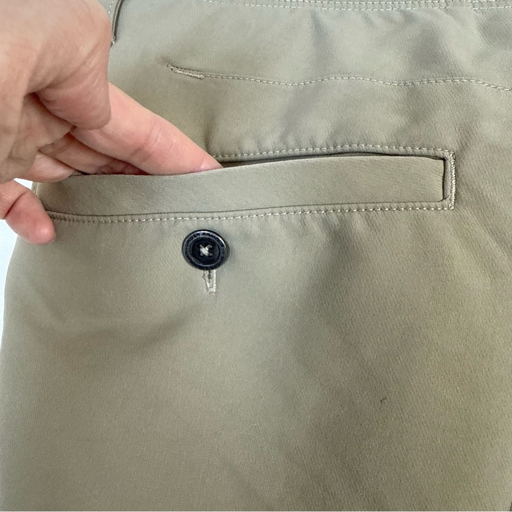 Under Armour Mens Khaki Chinos Golf Pants Active 32x34 Relax Fit Casual Gorpcore - Picture 10 of 15